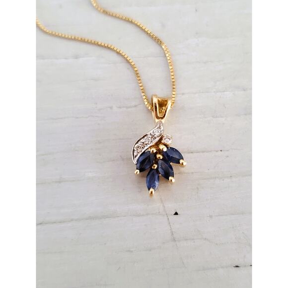 Vintage 14K Gold Dainty Sapphire and Diamond  Floral Necklace - Picture 1 of 8